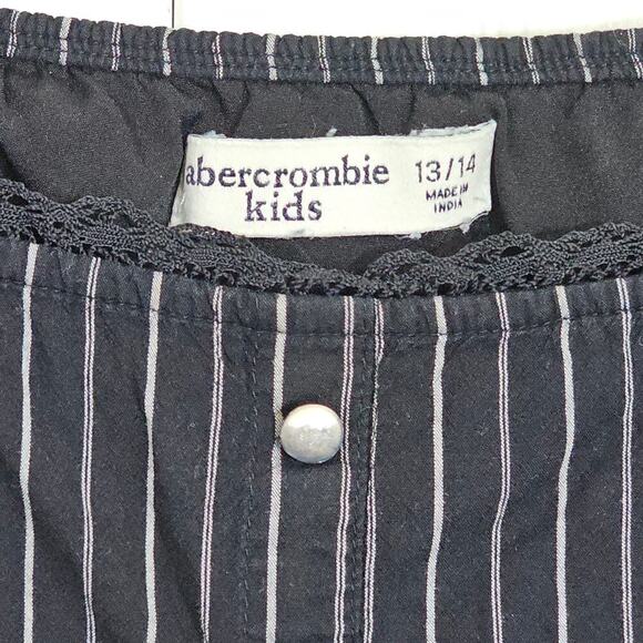 Abercrombie Kids Cropped Black Shirt 13/14 Pinstripes Buttons Summer - Picture 4 of 6